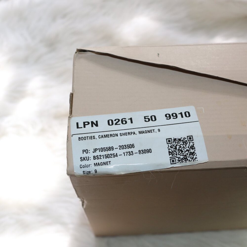 JustFab Cameron Sherpa Bootie – Magnet Grey with White Fur 🤍 - Picture 10 of 10